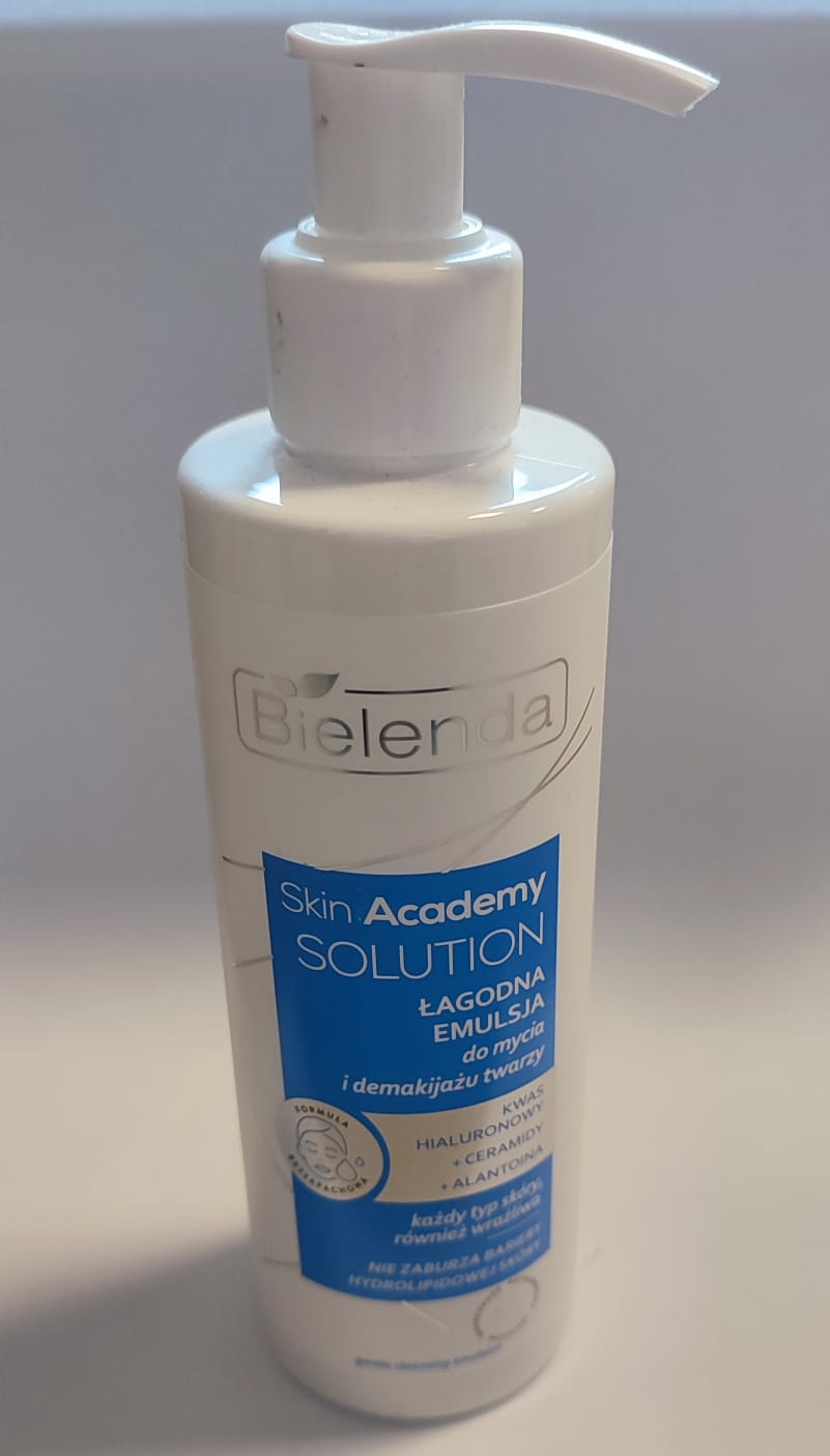 Bielenda Bielenda Skin Academy Solution Łagodna emulsja do mycia i demakijażu twarzy 200 ml - Drogeria Internetowa DrogeriaCoco.pl