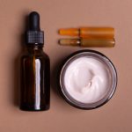 serum czy krem pod oczy