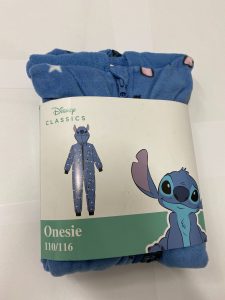 Piżama dziecięca STITCH &ndash; rozmiar 110/116